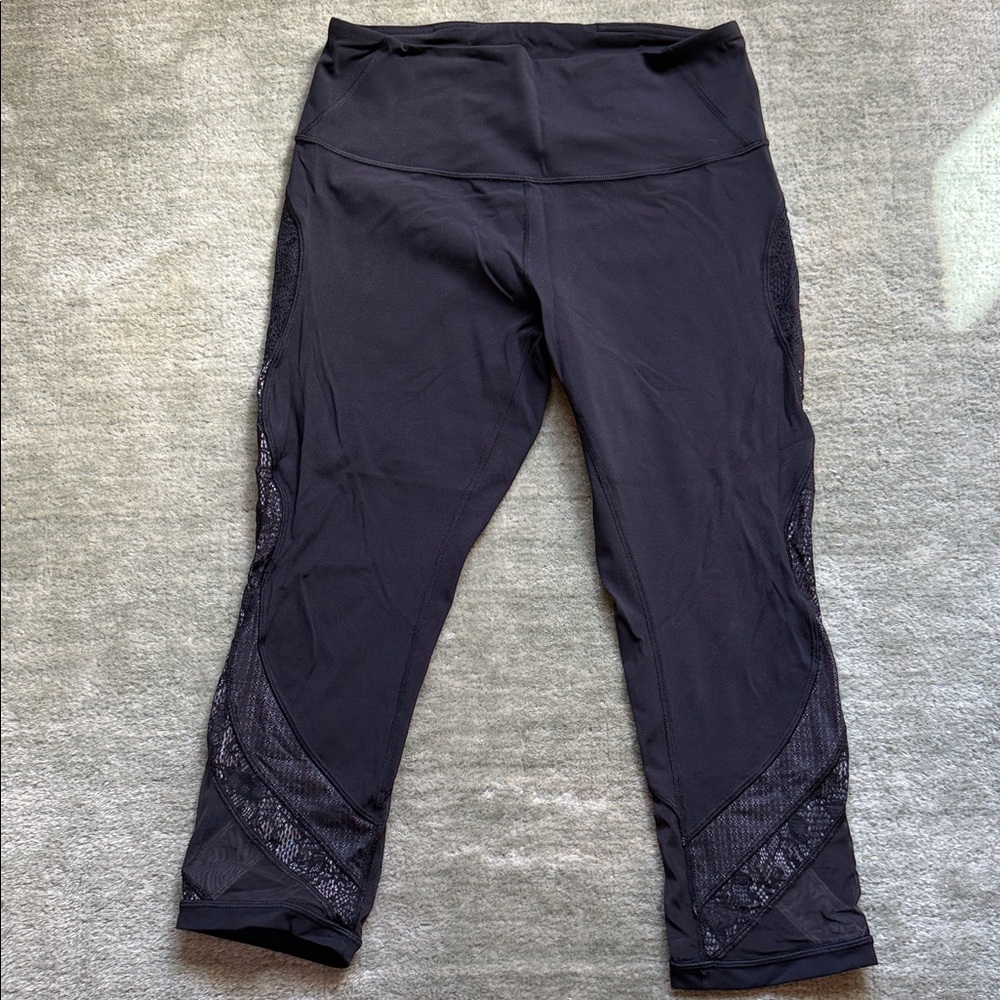 Lululemon Black Cropped Leggings